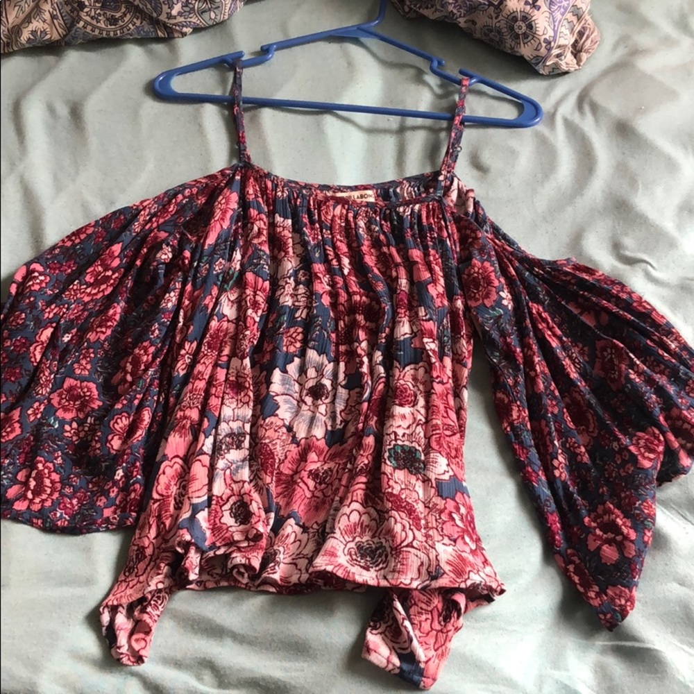 Billabong Off the shoulder top